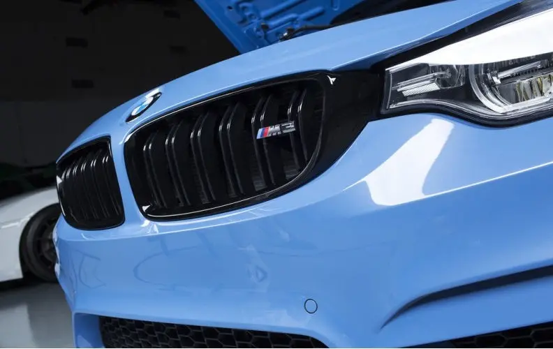 Bmw 5-Series F10 M5 Style Glossy Black Nose Grill 1