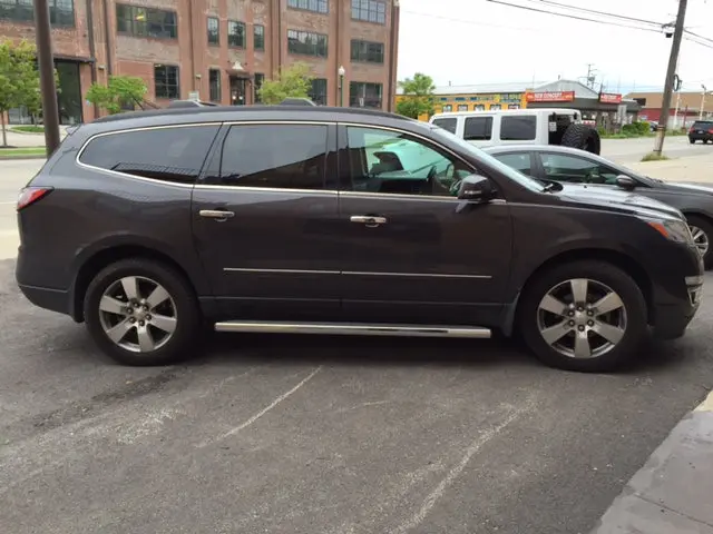 2013 Chevy Traverse Custom Headrest Dvd Gallery 1