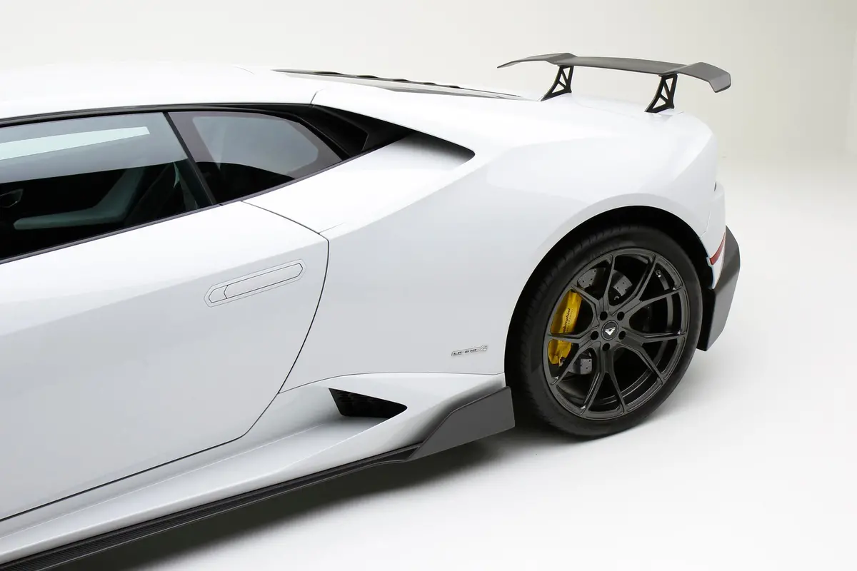 Vorsteiner Lamborghini Huracan Novara Aero Side Blades 1