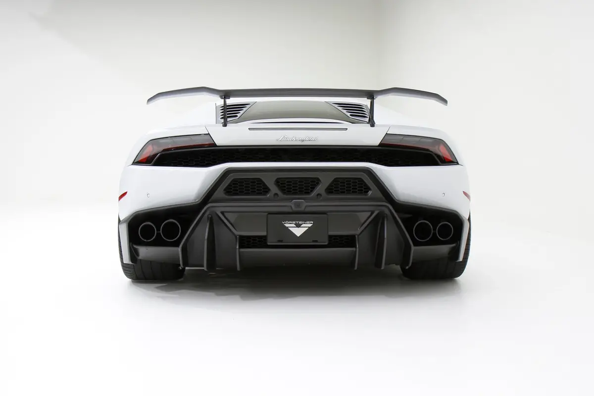 Vorsteiner Lamborghini Huracan Novara Aero Rear Bumper W/ Diffuser 1