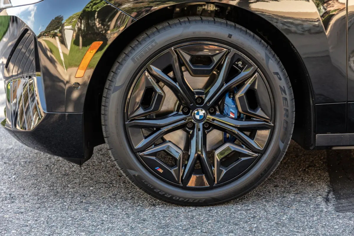 (Demo Car Wheels) 22" Bmw Ix I20 1023M M-Performance Wheels Set 1