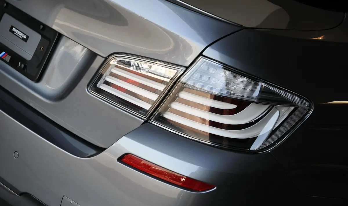 Bmw F10 5-Series Oem Fully Clear Taillight 1