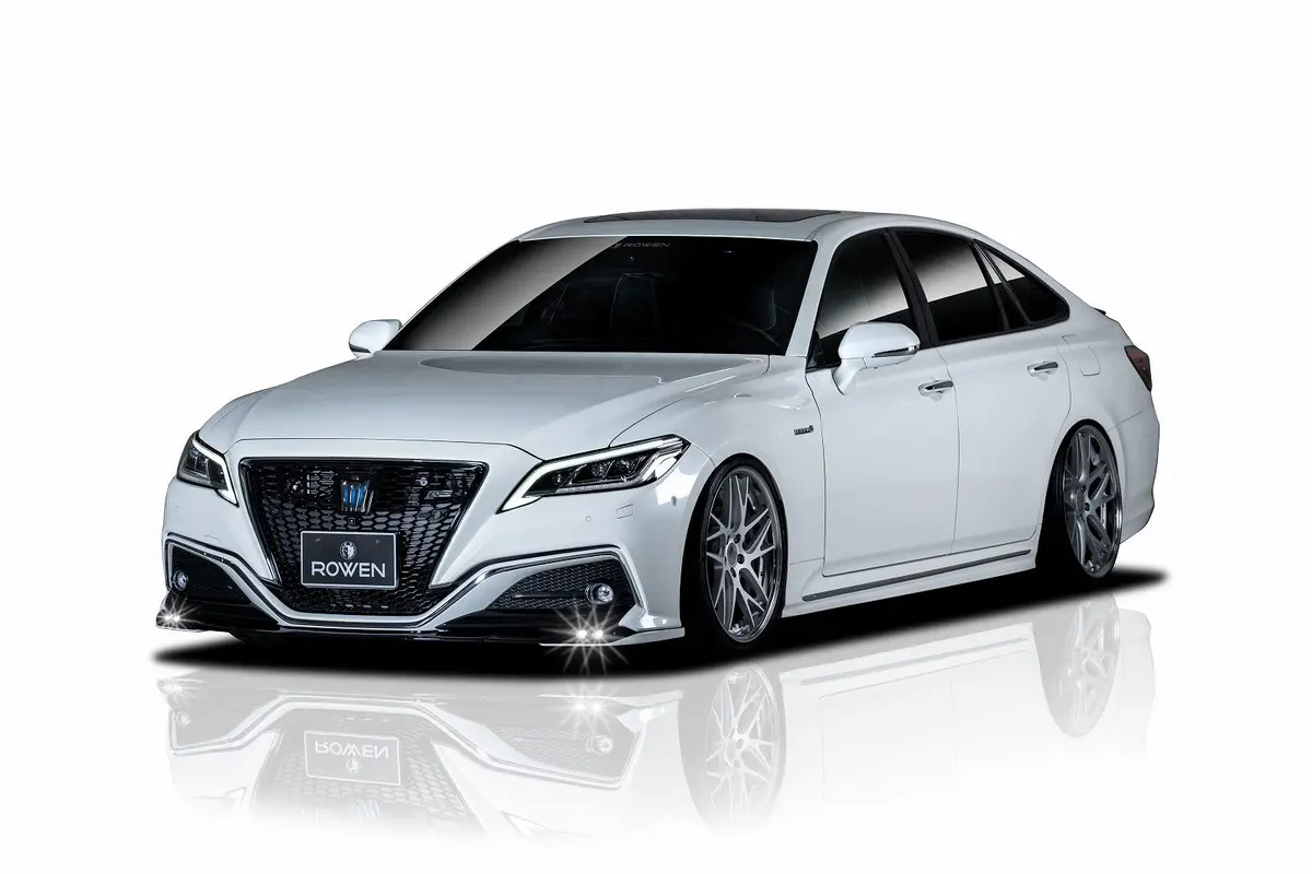 Rowen For Toyota Crown Body Kit 1