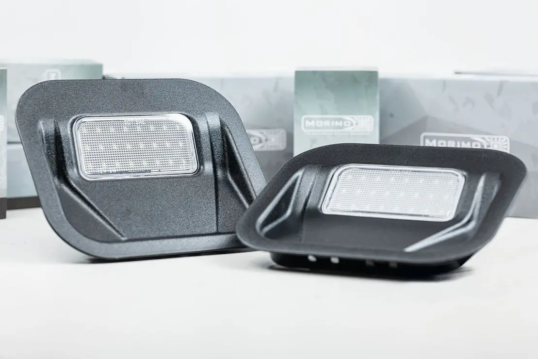 Gm Multipro Tailgate: Xb Led Step Lights 1