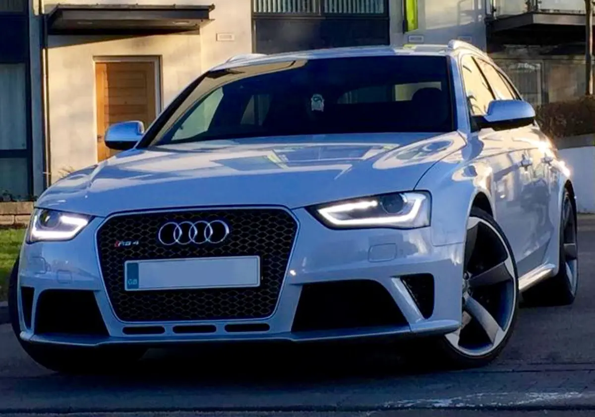 Audi A4 B8.5 Rs4 Style Front Bumper Kit W/ Center Grill 1