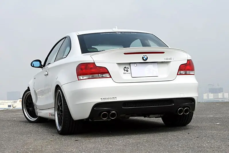 Bmw E82 E88 3D Style Carbon Fiber Rear Diffuser 1