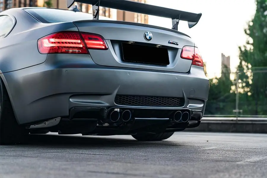 Carbonado 2008-2012 Bmw M3 E92/E93 Va Style Carbon Fiber Rear Diffuser With Lip 1