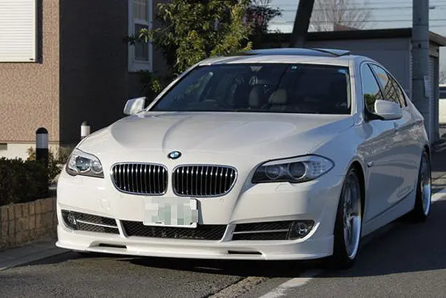 Bmw F10 5-Series 3D Design Style Front Lip Spoiler 1