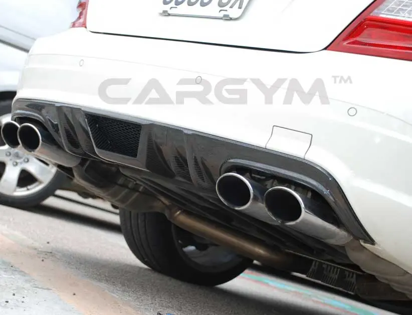 Mercedes-Benz W204 C63 / Amg Sports Style Carbon Rear Diffuser 1