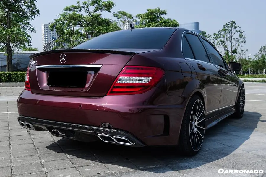 Carbonado 2008-2014 Mercedes Benz C Class W204 P Style Rear Bumper 2