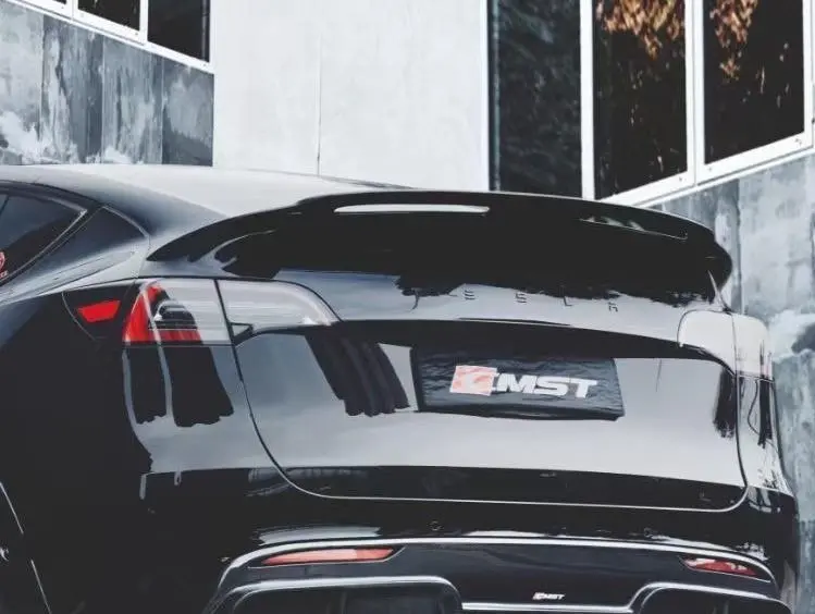 Cmst Tesla Model Y Ver. 1 Carbon Fiber Rear Trunk Spoiler 1