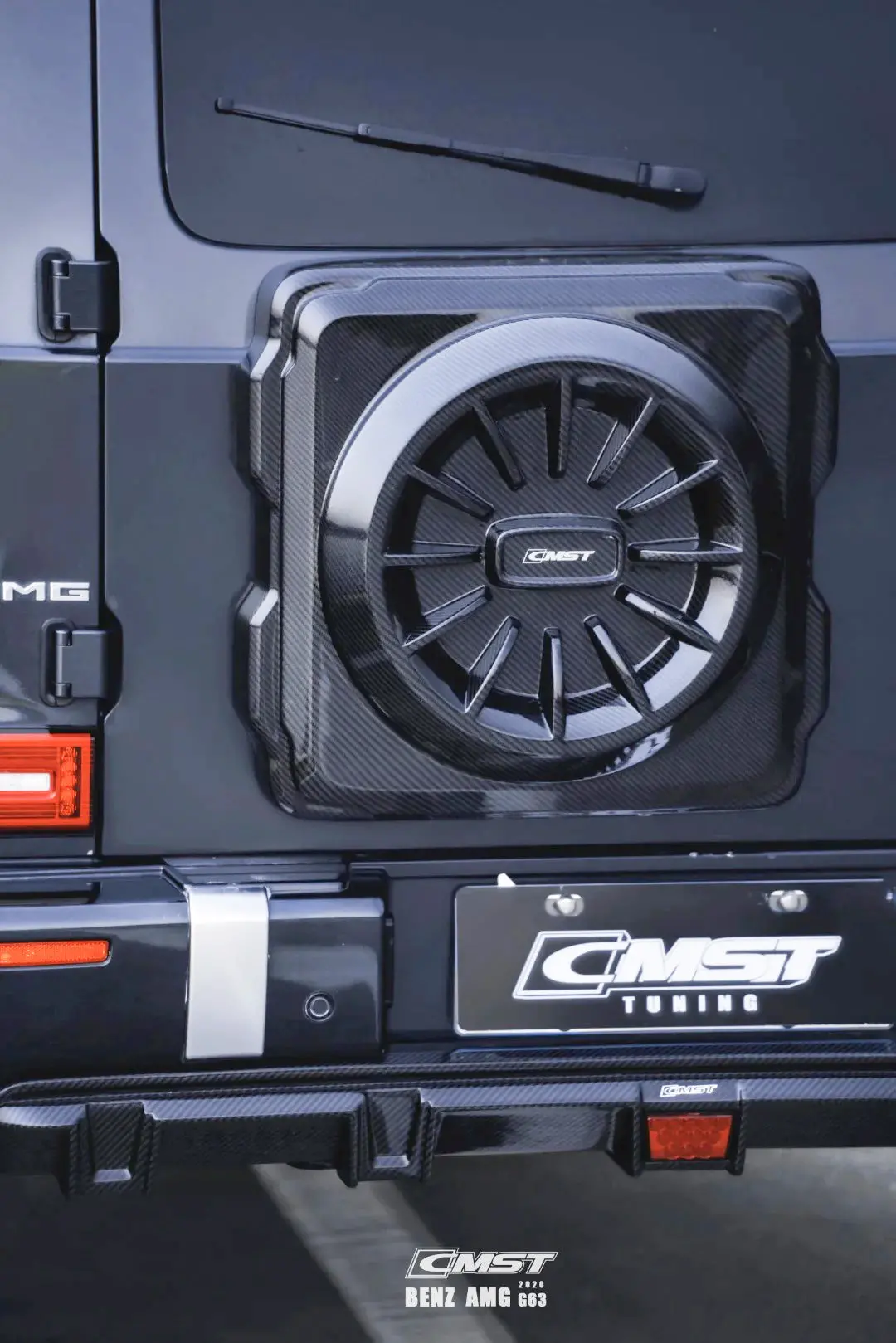 Cmst Tuning Pre-Preg Carbon Fiber Spare Tire Delete For Mercedes-Benz G63 / G550 / G500 W463 & W463a 1