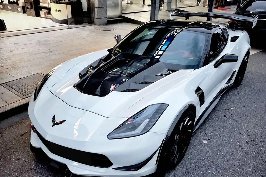 Carbonado 2013-2019 Corvette Z06 Grandsport Ar Style Carbon Fiber Side Skirts 1