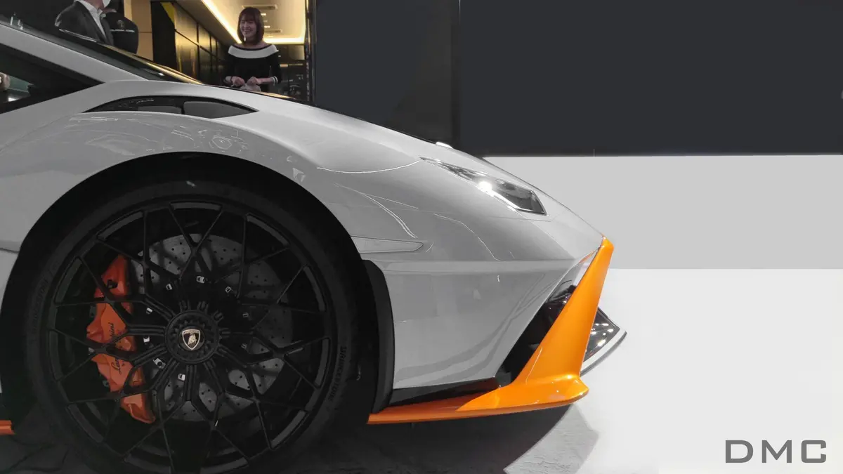 Dmc Lamborghini Huracan Sto Face Lift Body Kit: Forged Carbon Fiber Front Bumper: Super Trofeo Omologato – Replaces The Oem Coupe & Spider Lp580 Lp610, Evo, Rwd And Performante 1
