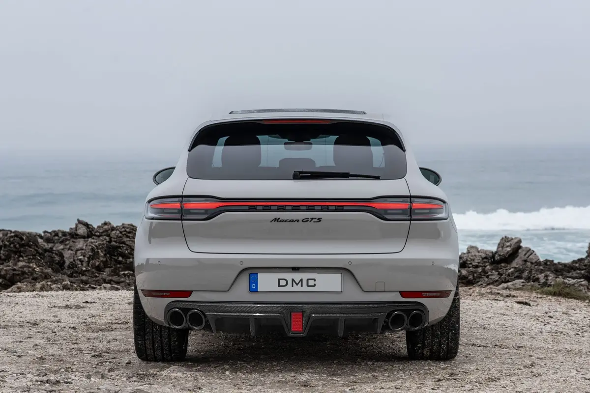 Dmc Porsche Macan (2019-2023) Rear Bumper Forged Carbon Fiber Diffuser With Integrated Brake Light 1