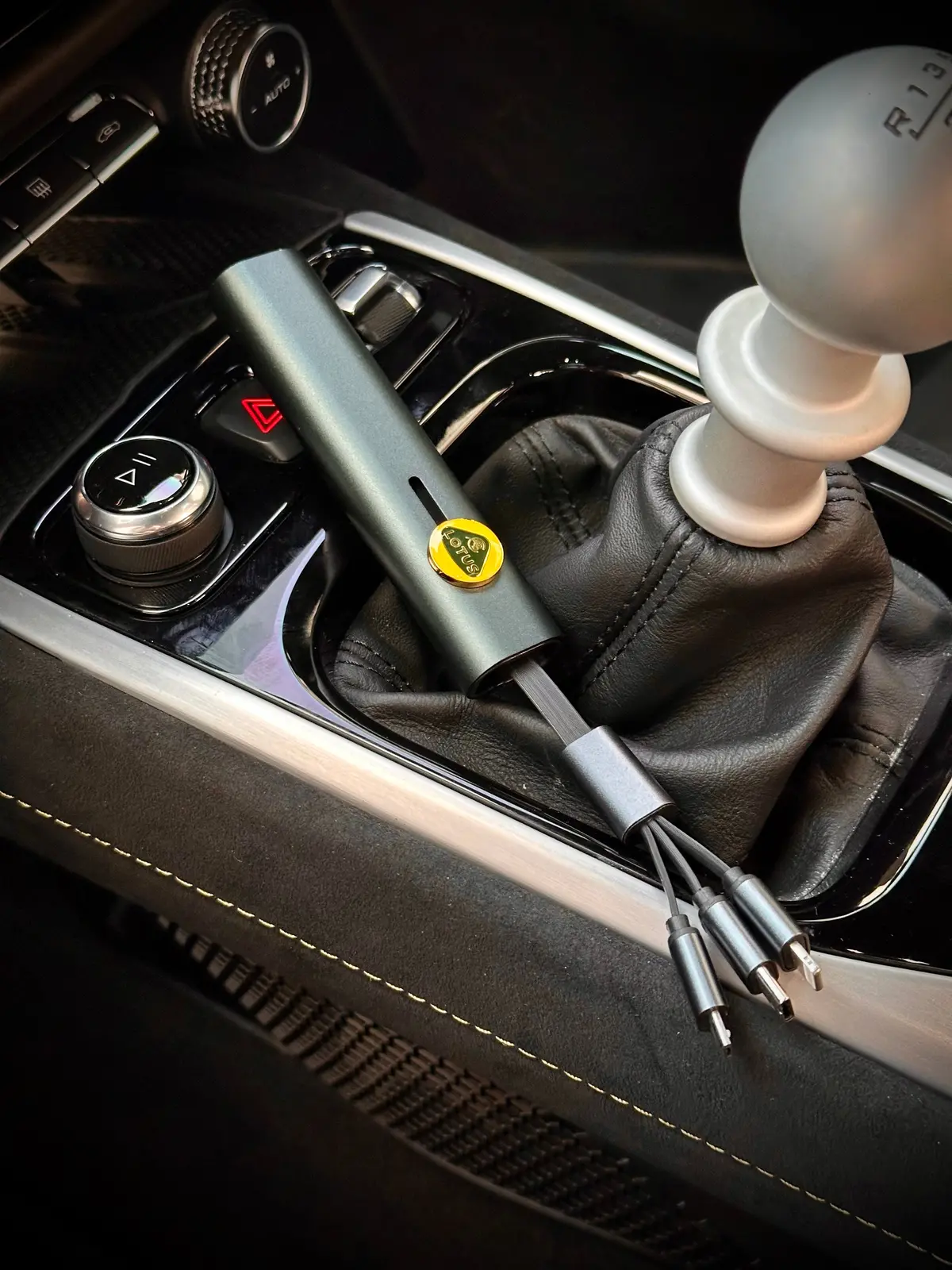 Lotus 3-In-One Usb Cable By Aerie Performance 1