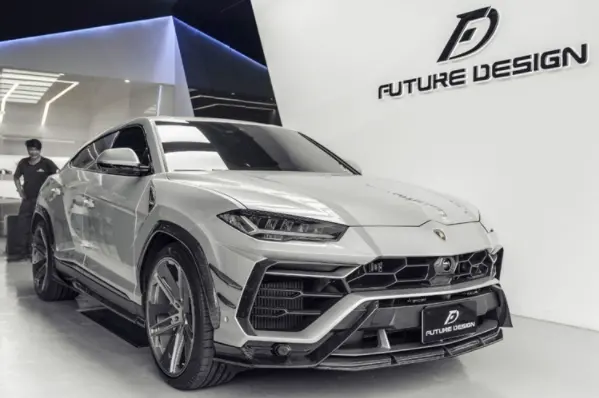 Future Design Carbon Fiber Front Lip Splitter For Lamborghini Urus 1