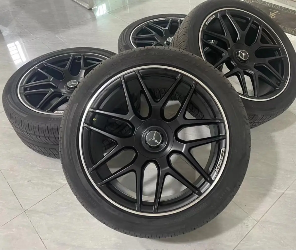 (Demo Car Wheels) 22” Mercedes-Benz G-Class Amg Forged Oe Complete Wheels Set 1