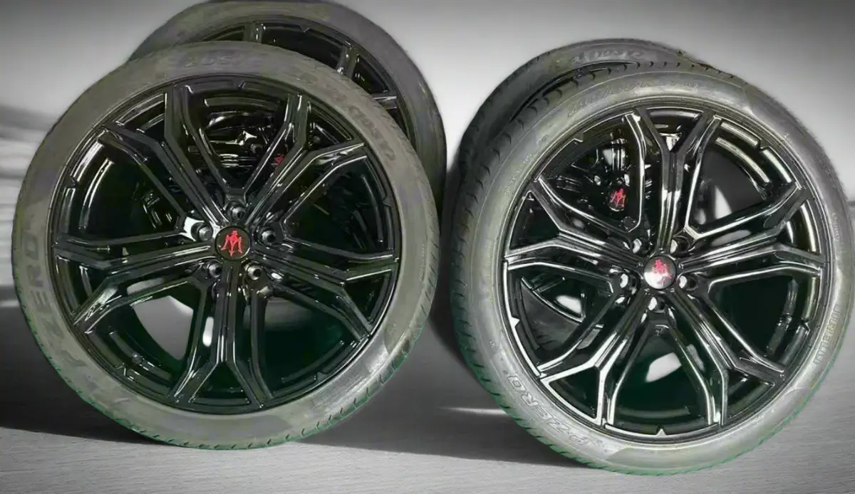 (Demo Car Wheels) 21” Maserati Levante Gts Helio Oe Complete Wheel Set 1