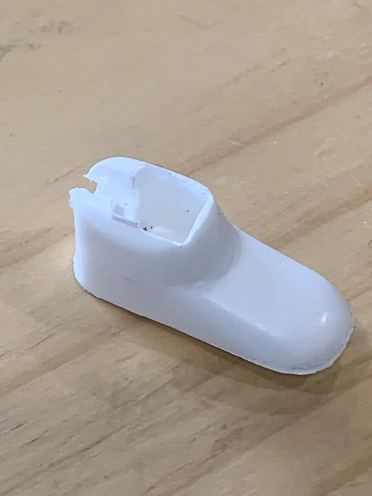Sun Visor Clip, Type 3 / Early Bay 1