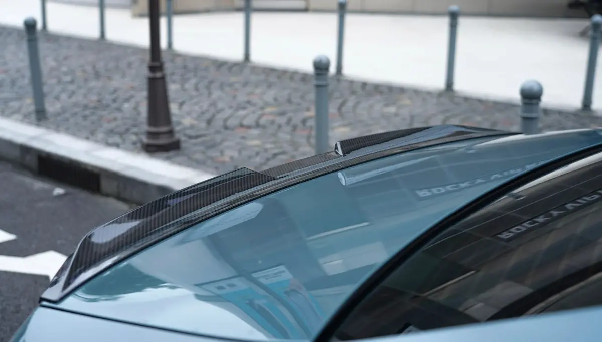 Takd Carbon Dry Carbon Fiber Rear Spoiler  For Bmw I5 / 5-Series G60 2023+ 1