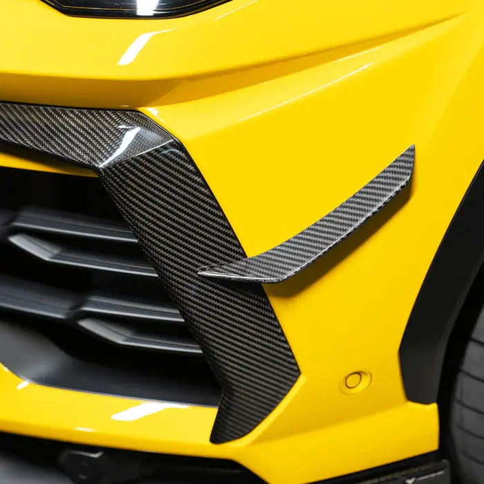 Lamborghini Urus Dry Carbon Fiber Rampante Edizione Front Canards 1