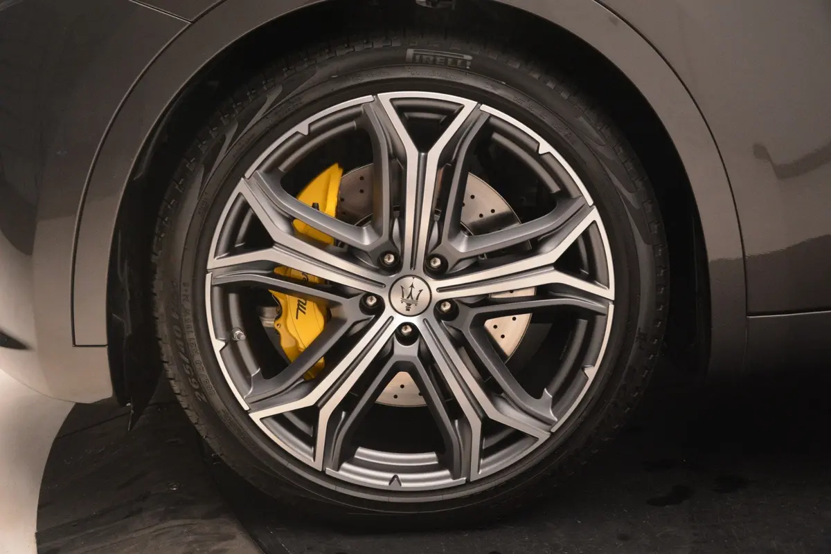 21” Maserati Levante Gts Helio Oe Complete Wheel Set 1