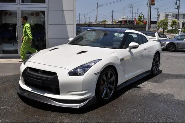 Carbonado 2008-2011 Nissan Gtr R35 Cba Ams Style Front Lip 1