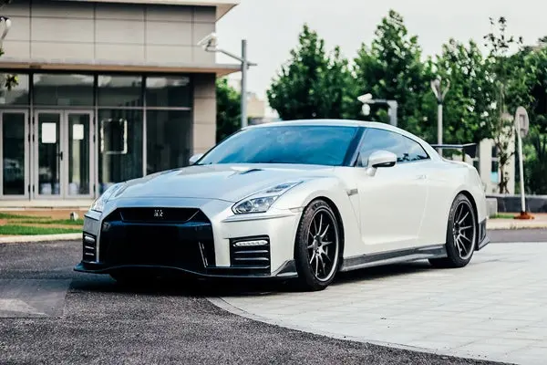 Darwinpro 2008-2016 Nissan Gtr R35 Cba/Dba Nsm Style Carbon Fiber Side Skirts 1
