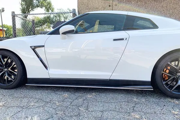 Carbonado 2008-2016 Nissan Gtr R35 Cba/Dba Va-Ii Style Carbon Fiber Side Skirts Under Board 1