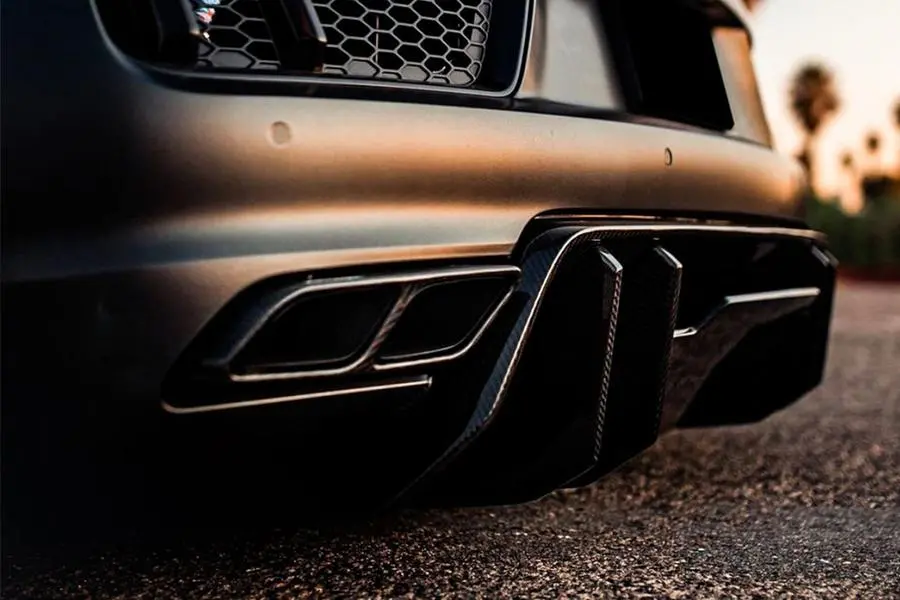 Carbonado 2016-2019 Audi R8 Coupe/Spyder Vrs Style Carbon Fiber Rear Diffuser 1