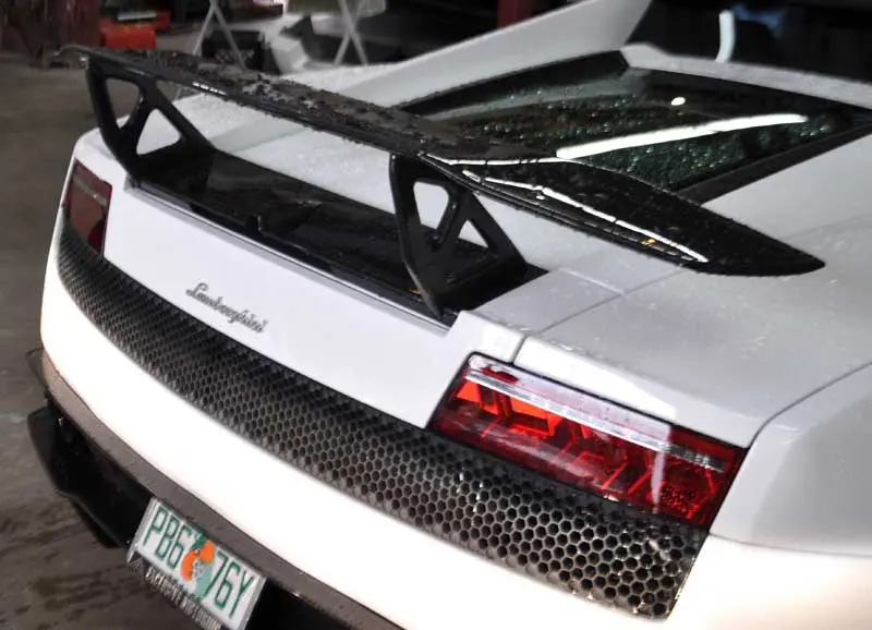 Lamborghini Gallardo Lp560/Lp570 Sv Style Carbon Rear Spoiler 1