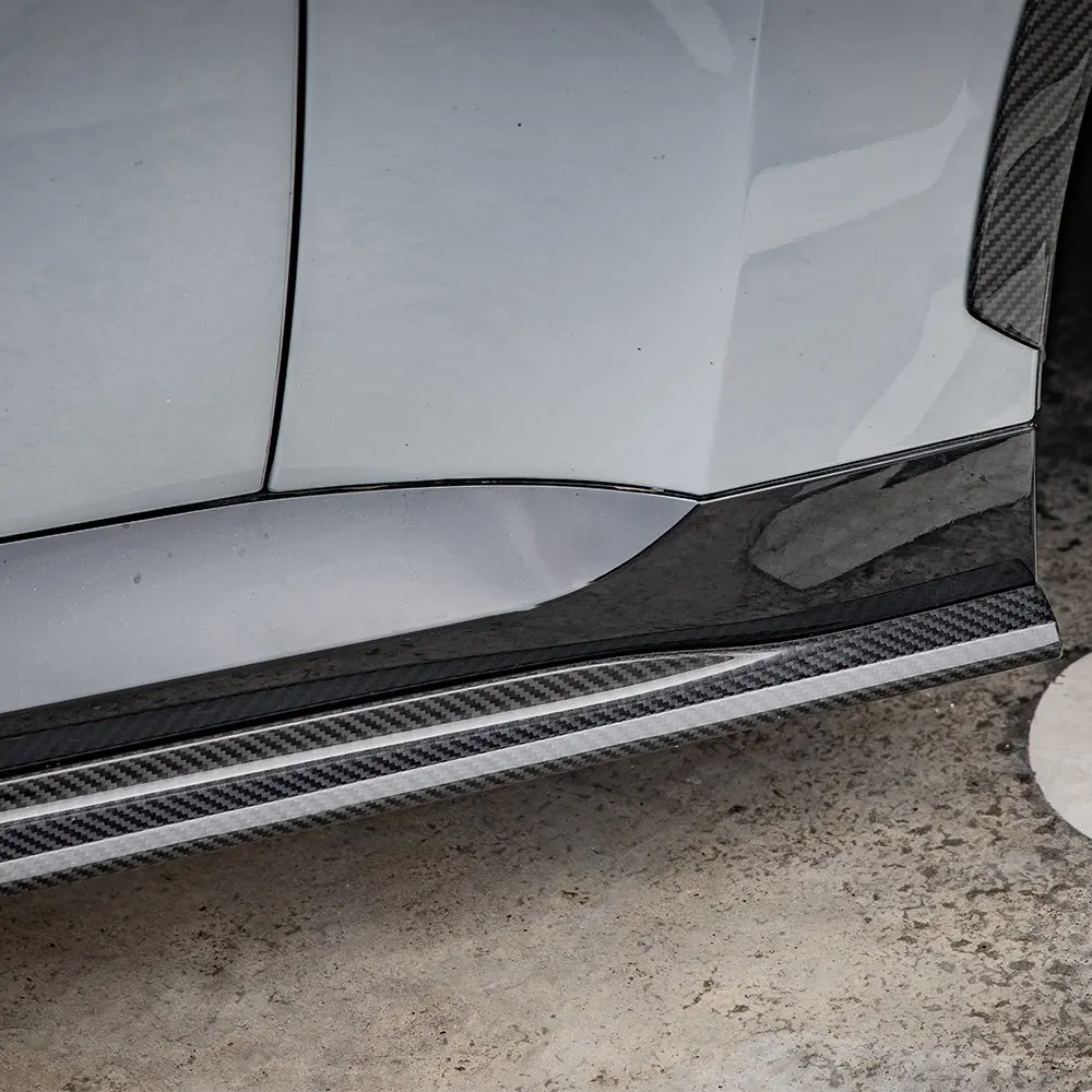 Sooqoo Bmw 2-Series G42 Dry Carbon Fiber Side Skirt 1