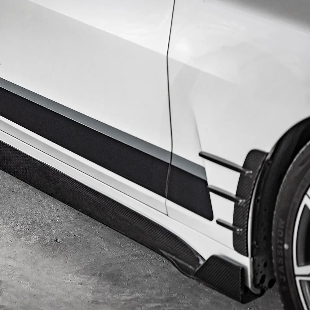 Sooqoo  Bmw 4-Series G22 G23 Dry Carbon Fiber Side Skirt 1