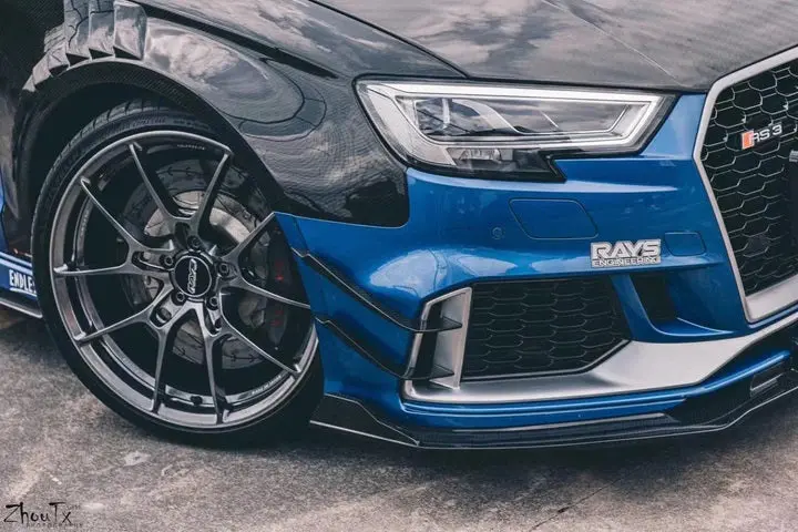 Takd Carbon Dry Carbon Fiber Front Bumper Canards For Audi Rs3 2018-2020 1