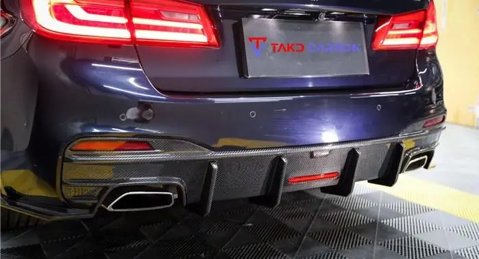 Takd Carbon Dry Carbon Fiber Rear Diffuser & Rear Canards For Bmw 5 Series G30 2017-2020 Pre-Facelift 1