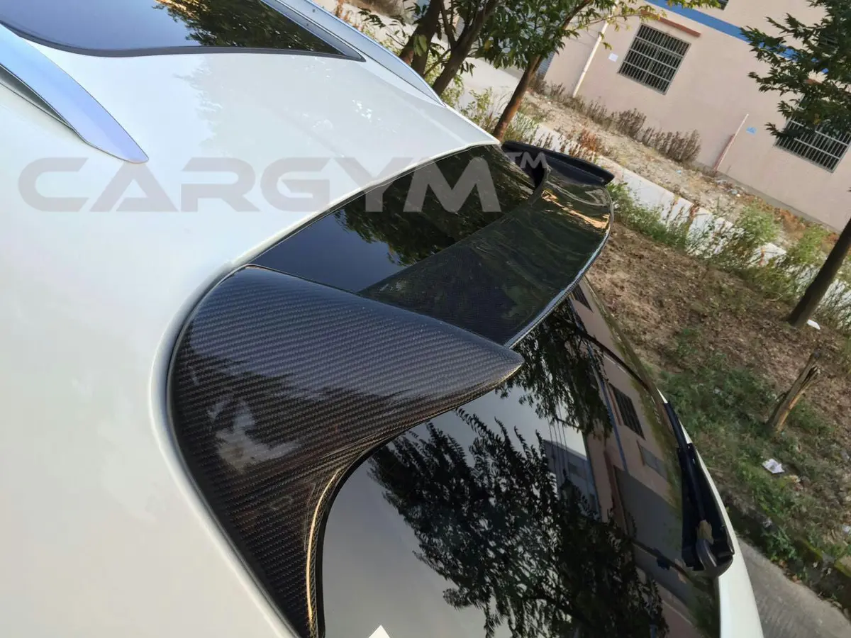 Porsche Macan Carbon Fiber Rear Roof Spoiler 1