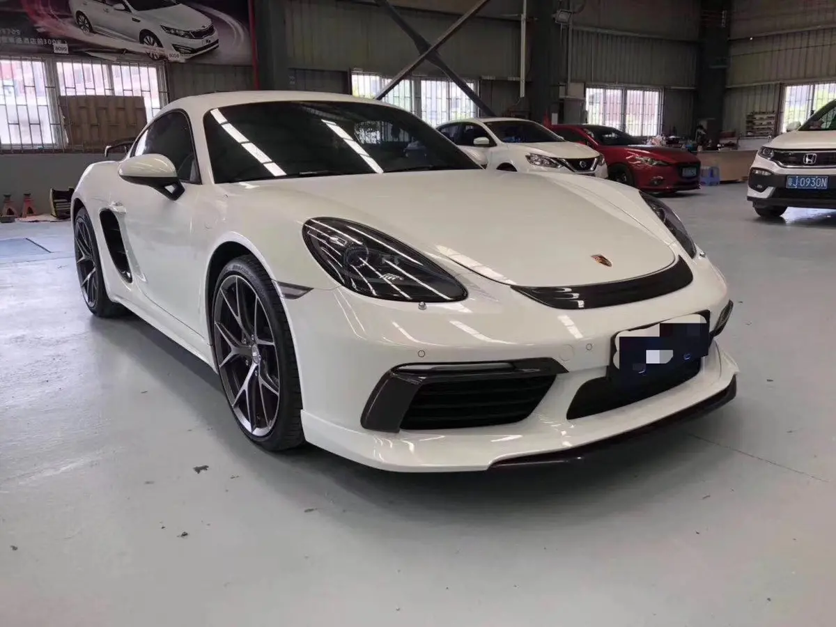 Porsche 718 Boxster & Cayman Carbon Fiber Kit 1