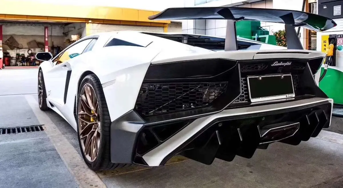 Lamborghini Lp750 Sv (Super Veloce) Rear Bumper Kit For Aventador Lp700 Lp720 1