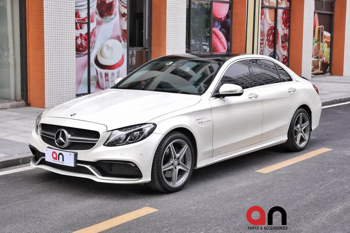 Mercedes-Benz W205 C-Class C63 Amg Style Body Kit W/Fenders Conversion Kit 1
