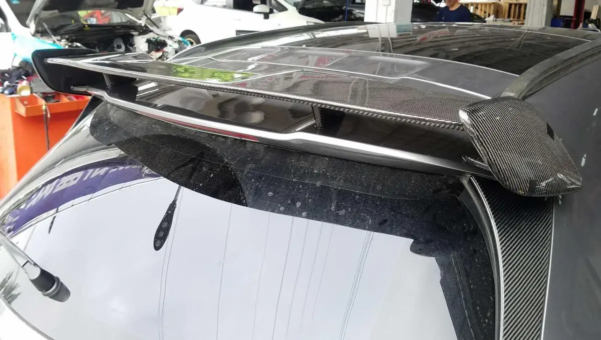 Mercedes-Benz Gla45 Style Carbon Fiber Rear Roof Spoiler 1