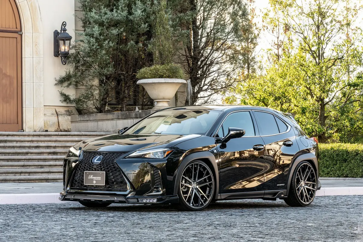 Rowen Body Kit For Lexus Ux250h / Ux200 1