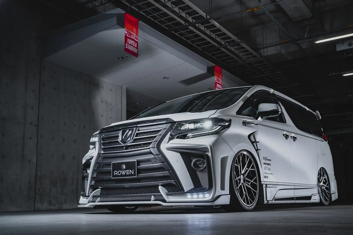 Rowen Toyota Alphard 30 Rr S-Grade Facelift Body Kit 1