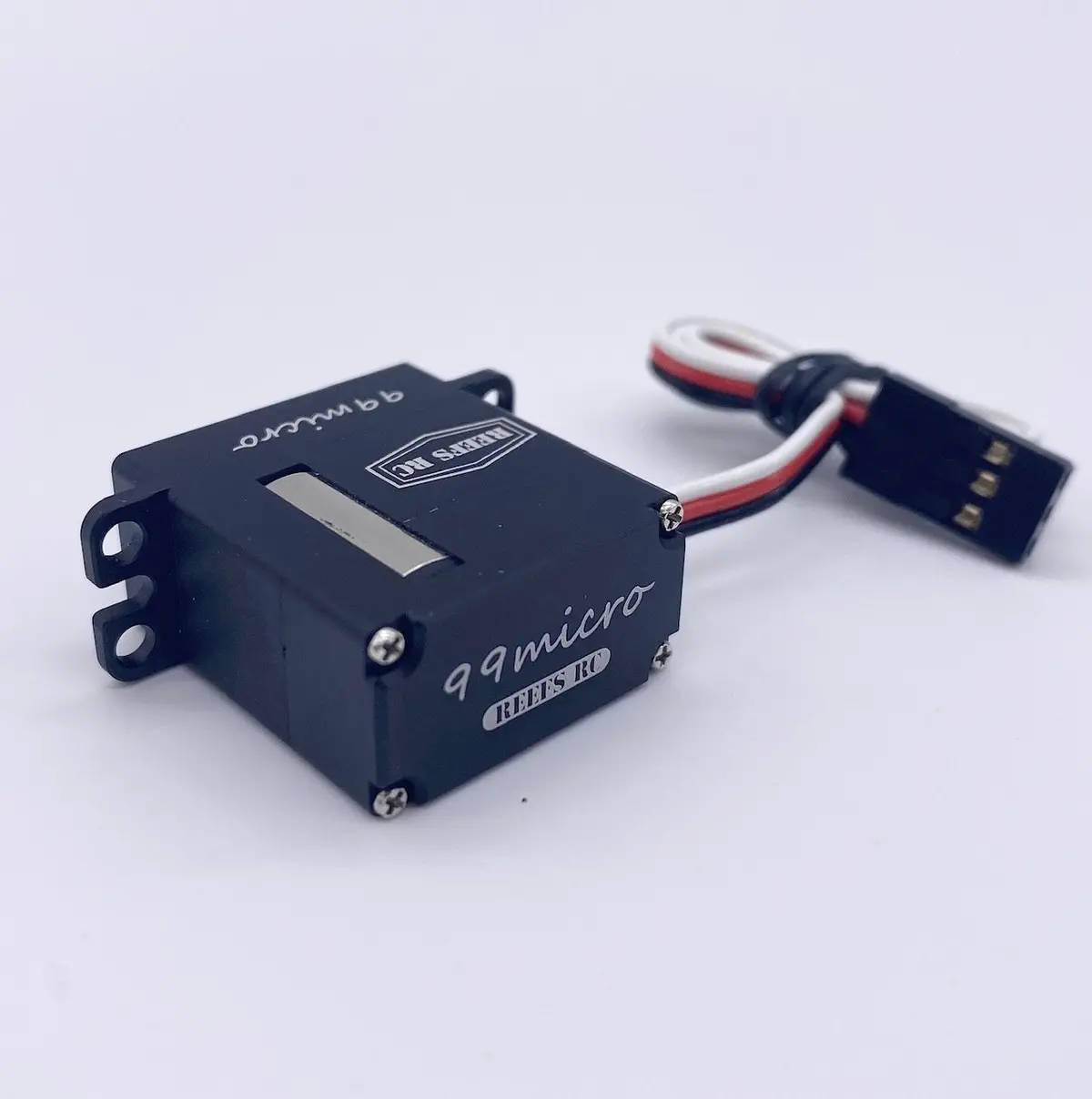 Reefs25 99 : Micro Servo 2