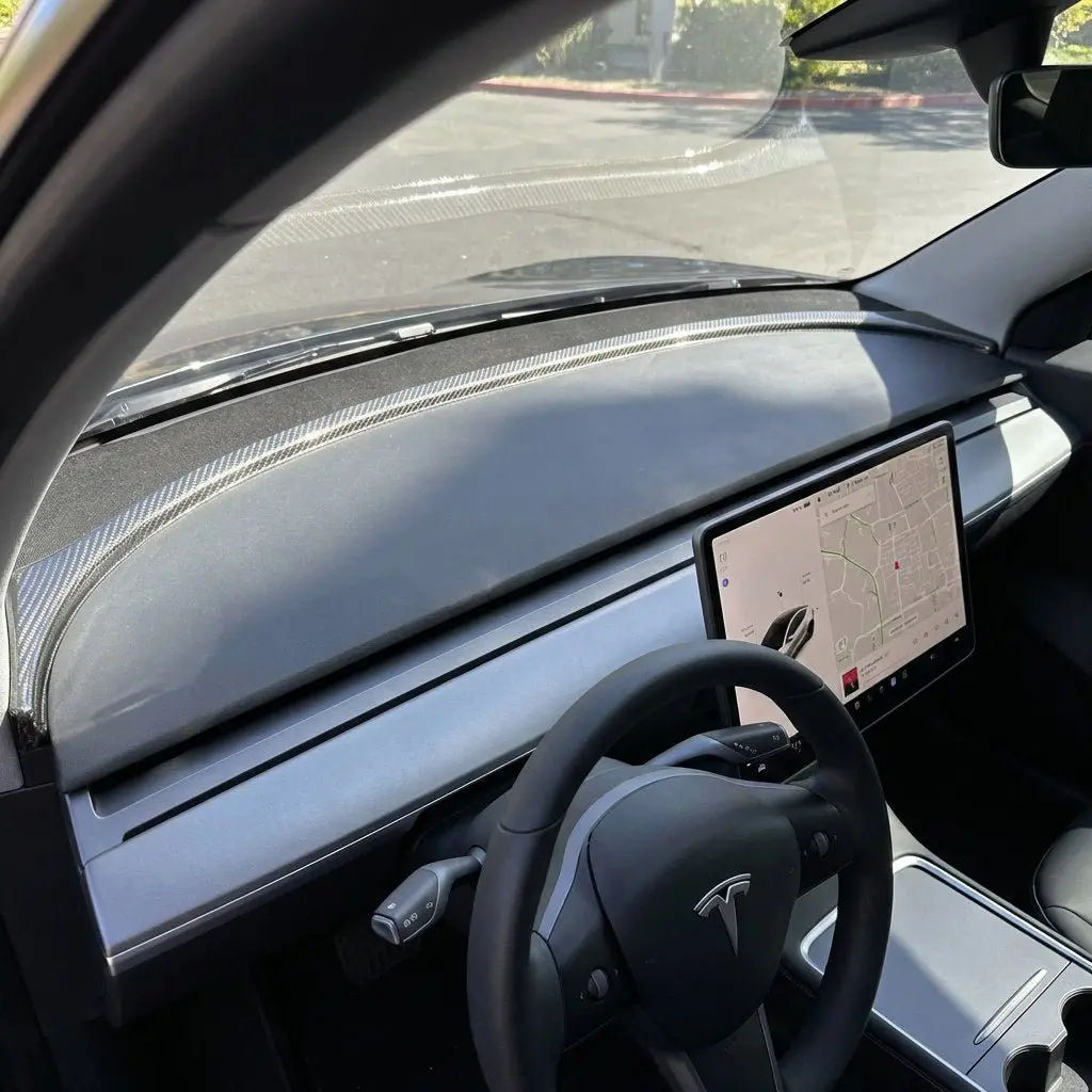 Dry Carbon Fiber Upper Dash Overlay For Model 3 / Y 1