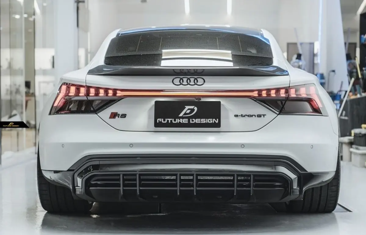 Future Design Blaze Carbon Fiber Rear Spoiler Ver. I For Audi E-Tron Gt 1