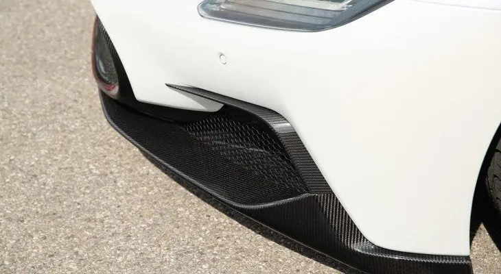 Novitec Carbon Fiber Front Bumper Air Inlet Trim For Maserati Mc20 / Cielo 1