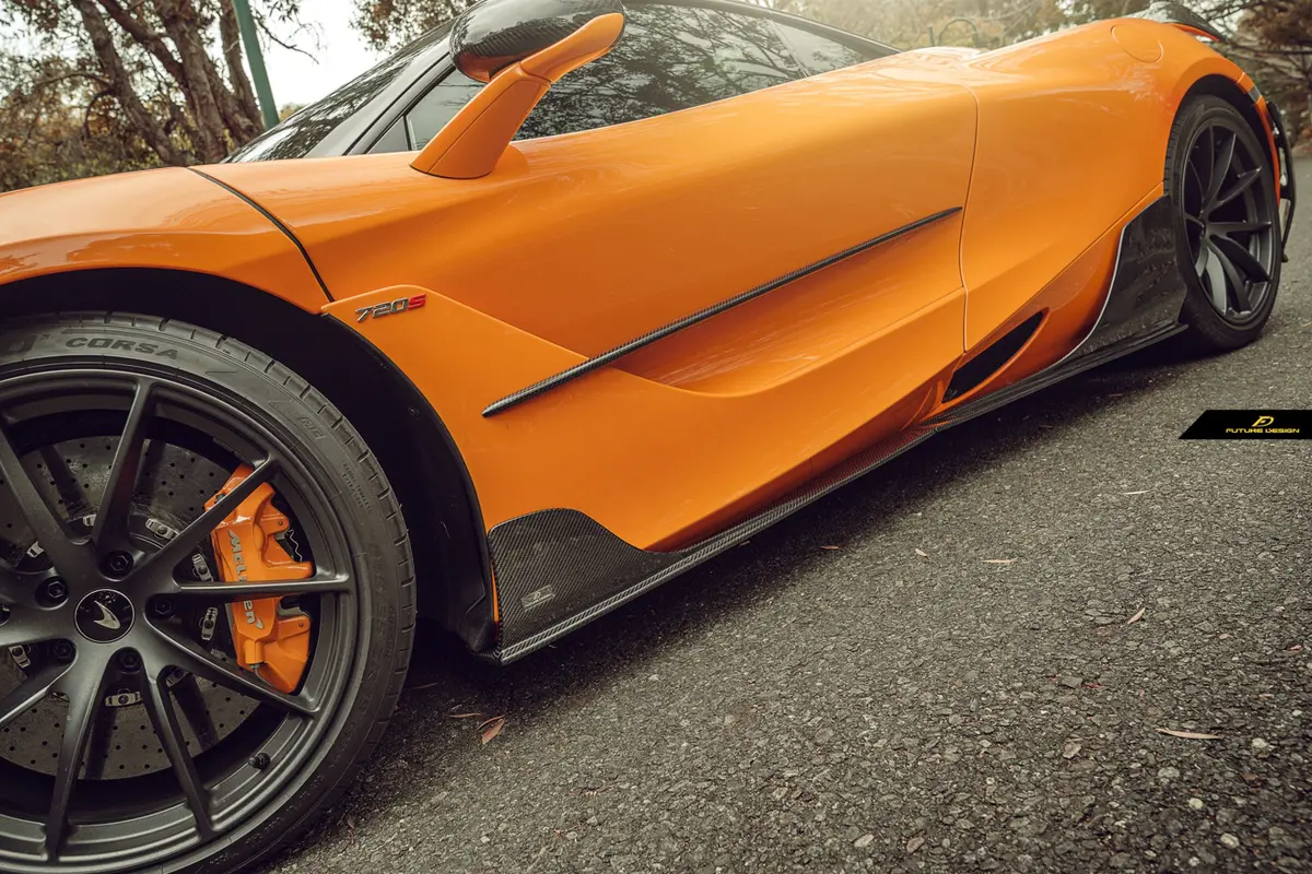 Future Design Carbon Fiber Side Skirts For Mclaren 720S 1