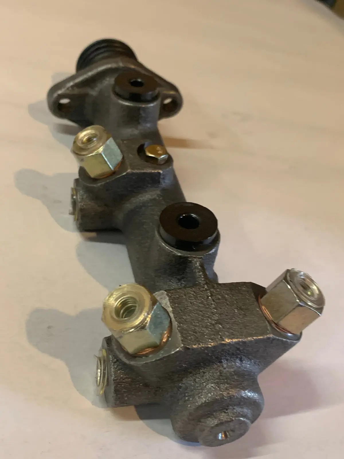 Brake Master Cylinder, Kombi 1968-69 1