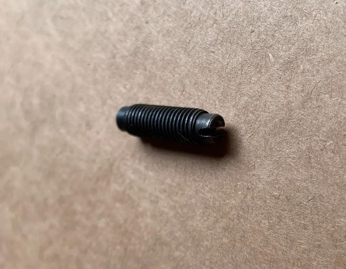 Valve Adjusting Screw For Tappet 1